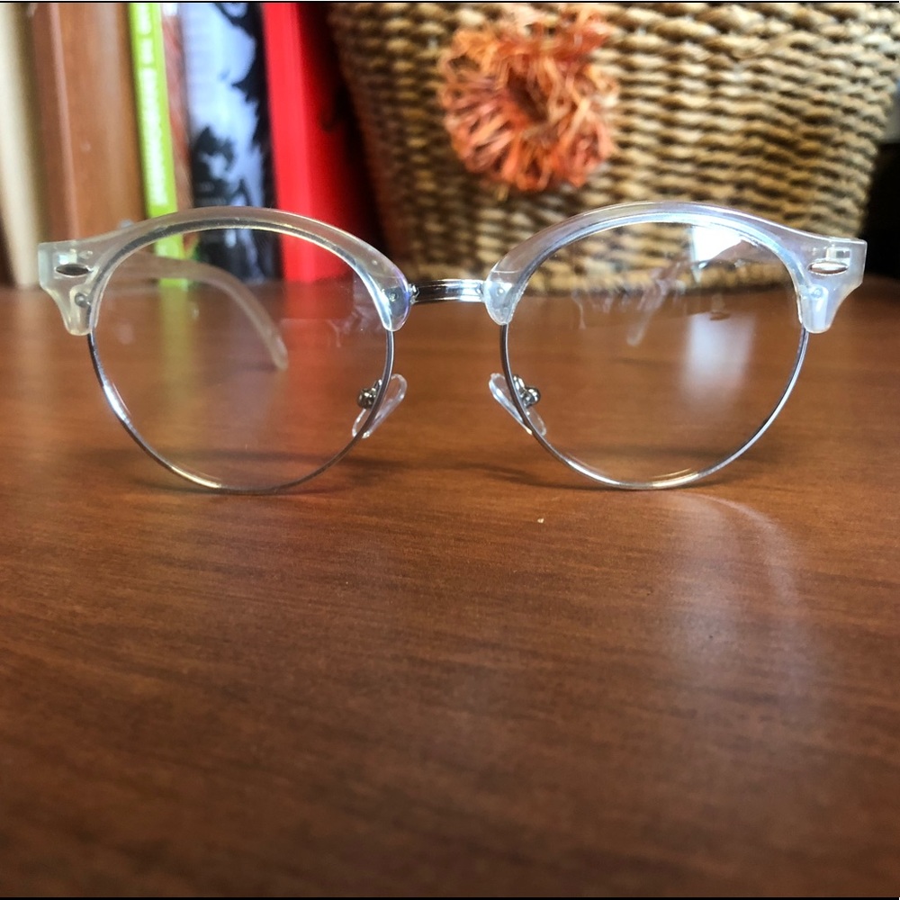 Clear glasses